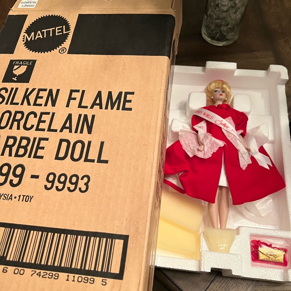 Barbie Silken Flame Porcelain Barbie #002 of 400